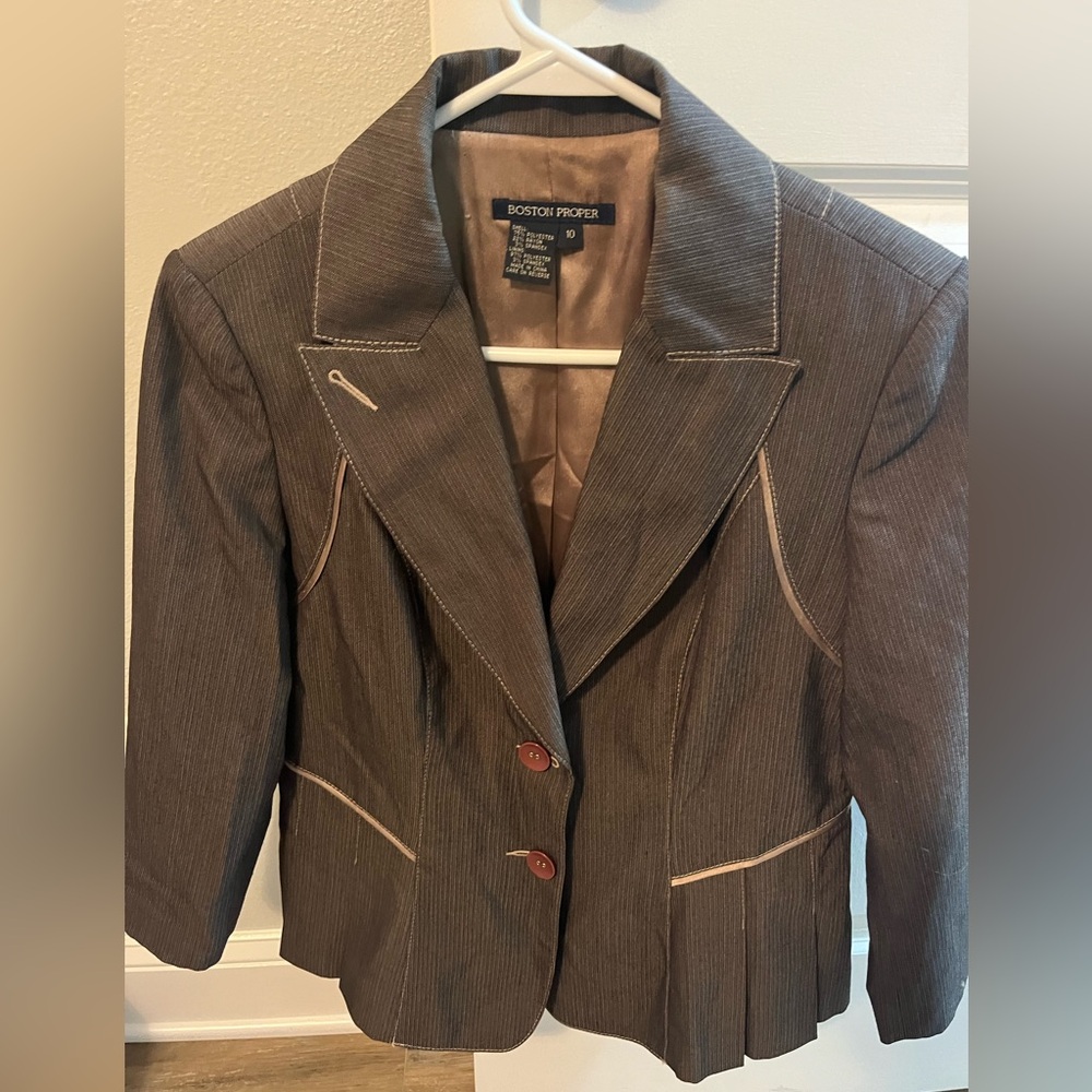 Boston Proper Blazer w/Piping & Pleat